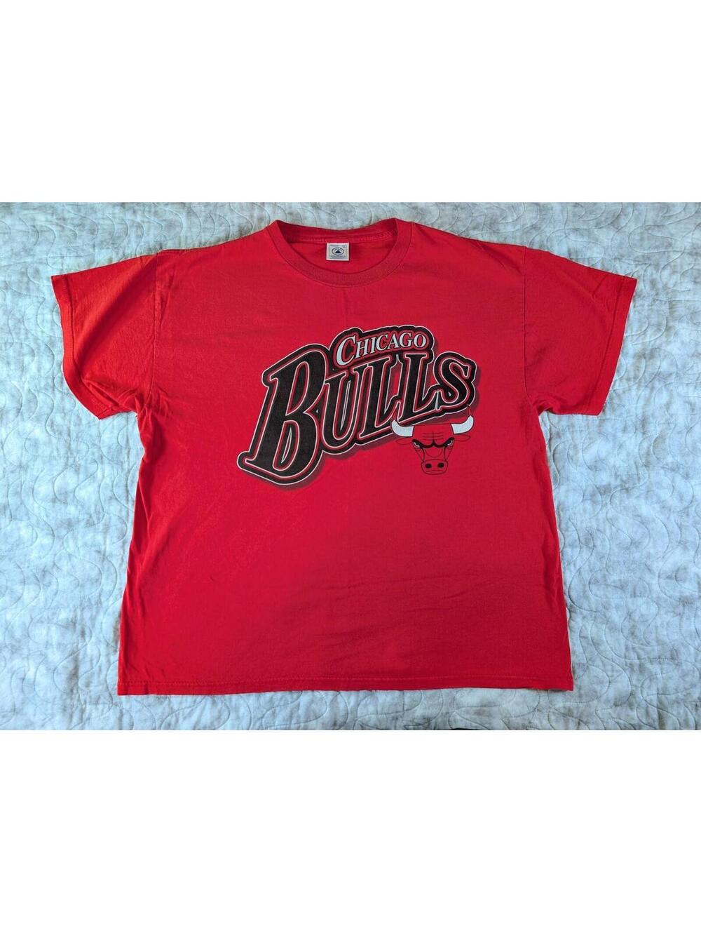 Vintage Chicago Bulls Red Tee 90s XL Delta Pro Weight Classic NBA Streetwear